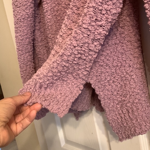 Lavender Sherpa V Neck Sweater - Picture 4 of 7